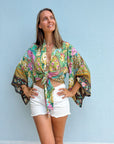 Giulia – Vert rose : Kimono court d’été, léger et élégant
