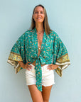 Giulia – Turquoise : Kimono court d’été, léger et élégant