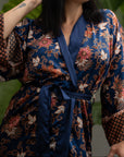 Sanur – Bleu fleuri : Kimono long en soie