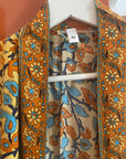 Sienna – Éclat mandarine : Kimono long bohème, fluide et élégant en toute occasion
