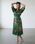 Betty – Emerald Green: Long satin night kimono with floral print