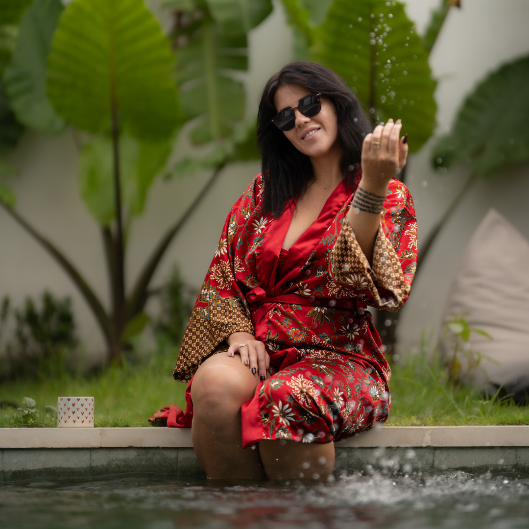 Kimono Femme : la pièce tendance qui sublime toutes les silhouettes