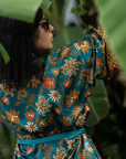 Ubud – Vert fleuri : Kimono long en soie