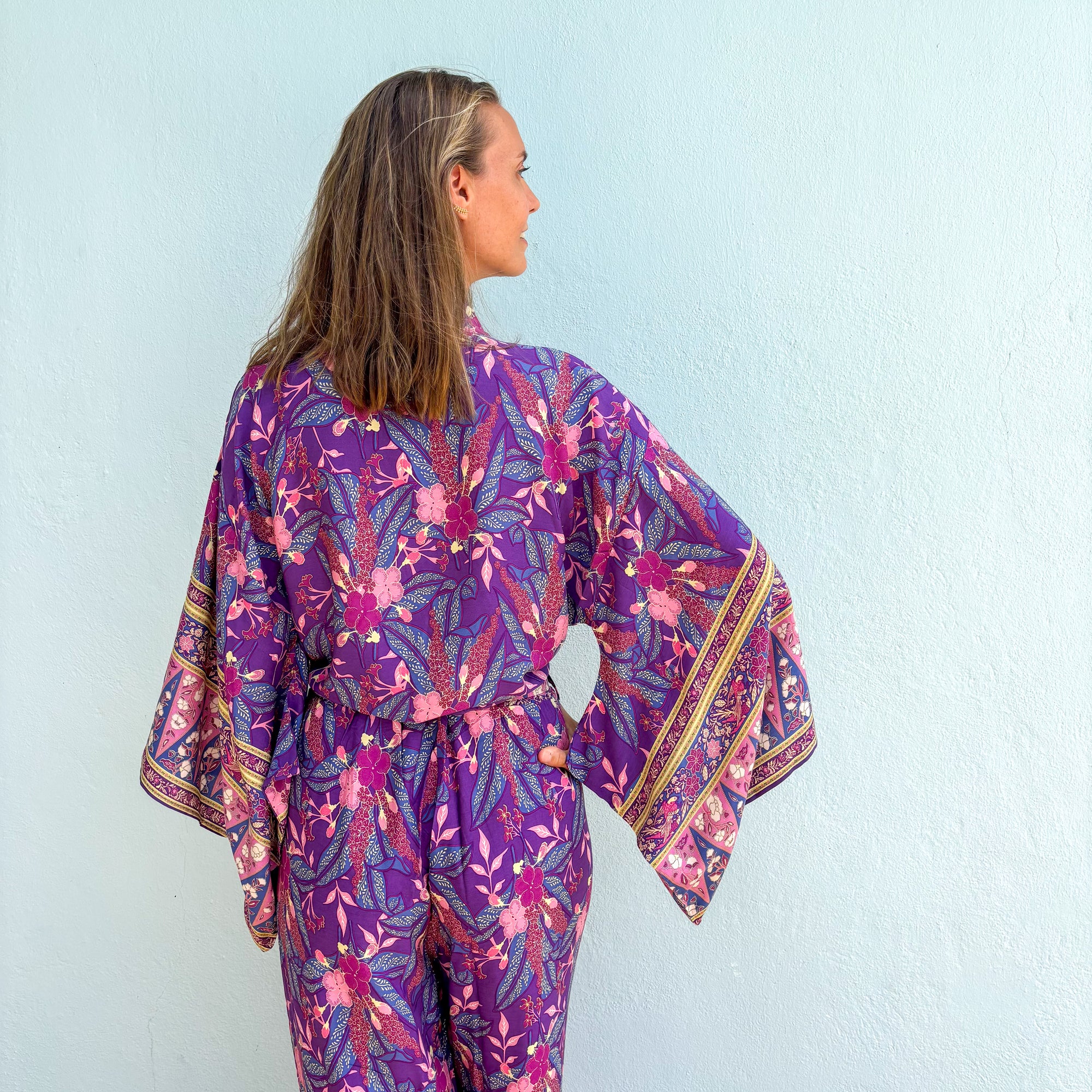 Giulia — Ensemble kimono court &amp; pantalon fluide imprimé - Brume de lavande