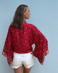 Giulia – Rouge framboise : Kimono court d’été, léger et élégant