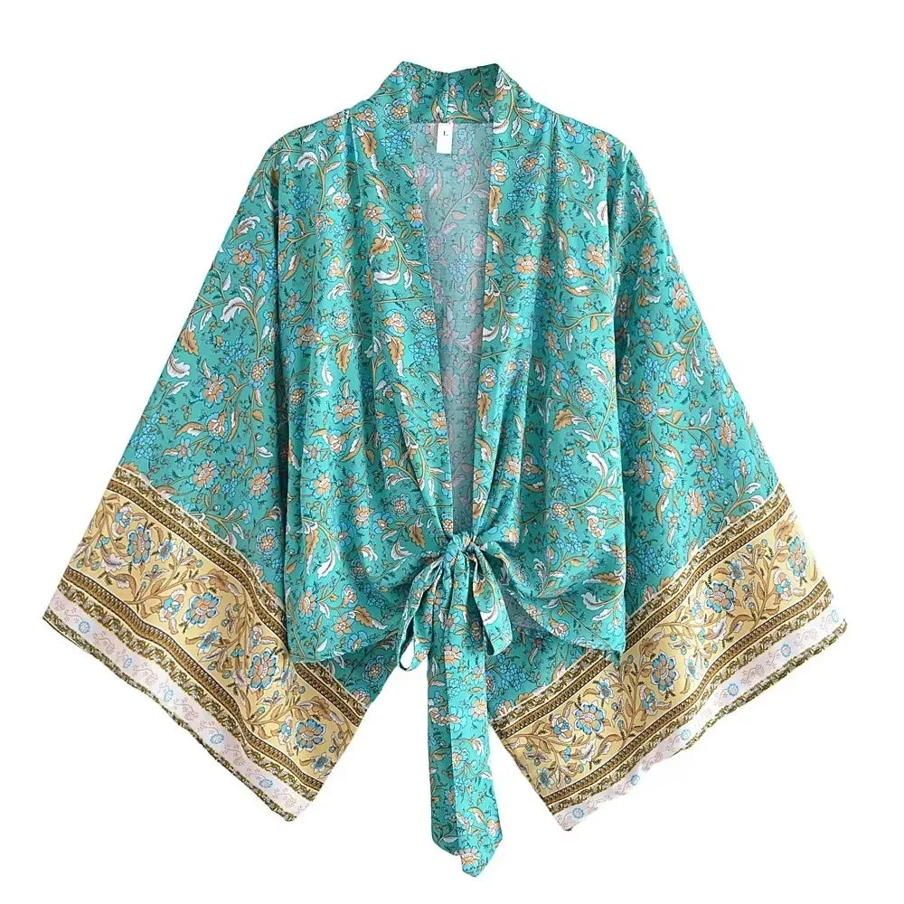 Giulia – Turquoise : Kimono court d’été, léger et élégant