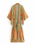 Sienna – Éclat mandarine : Kimono long bohème, fluide et élégant en toute occasion