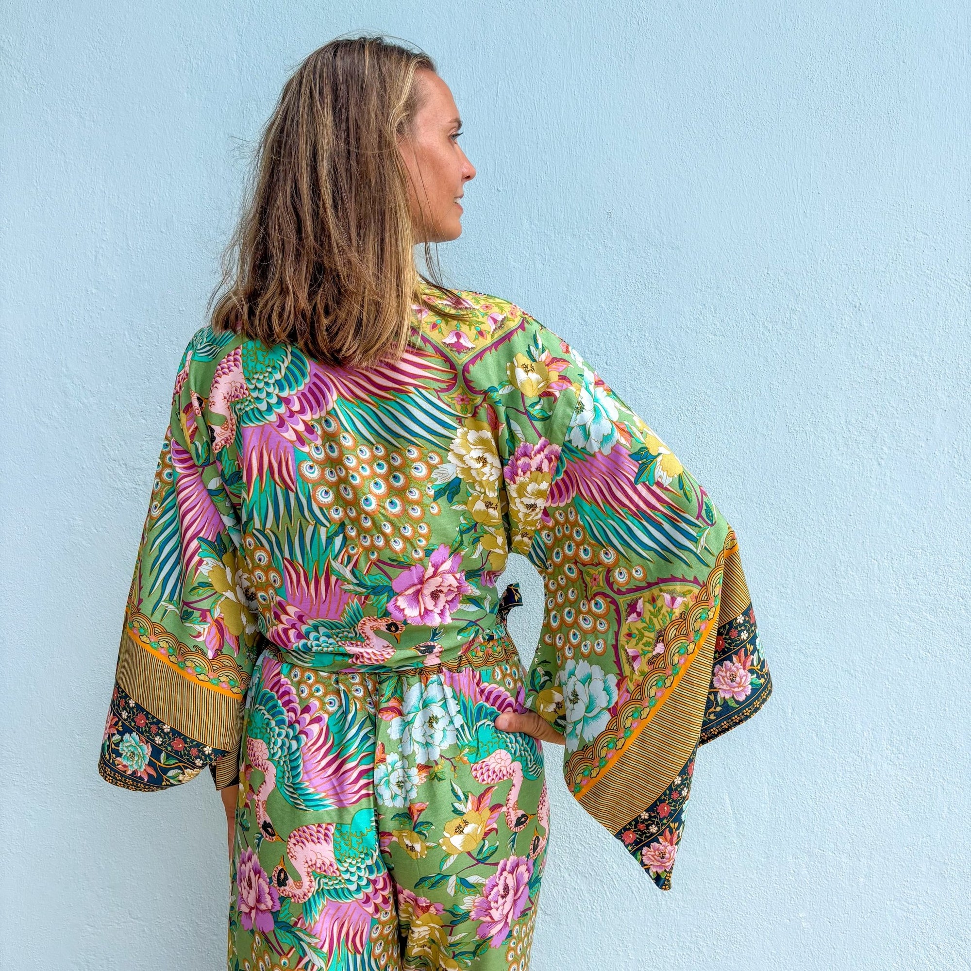 Giulia — Ensemble kimono court &amp; pantalon fluide imprimé - Éveil Botanique - Amboria