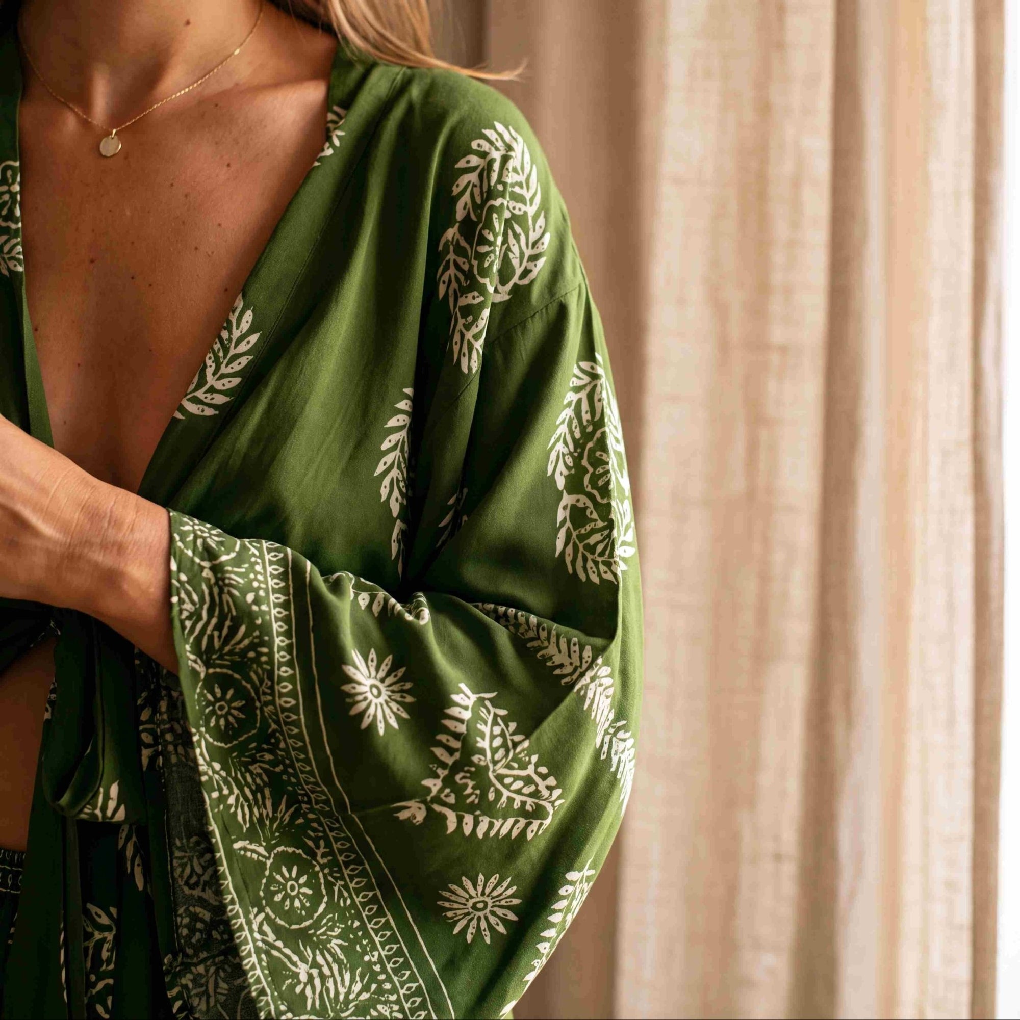 Giulia — Ensemble kimono court & pantalon fluide imprimé - Vert Écume - Amboria