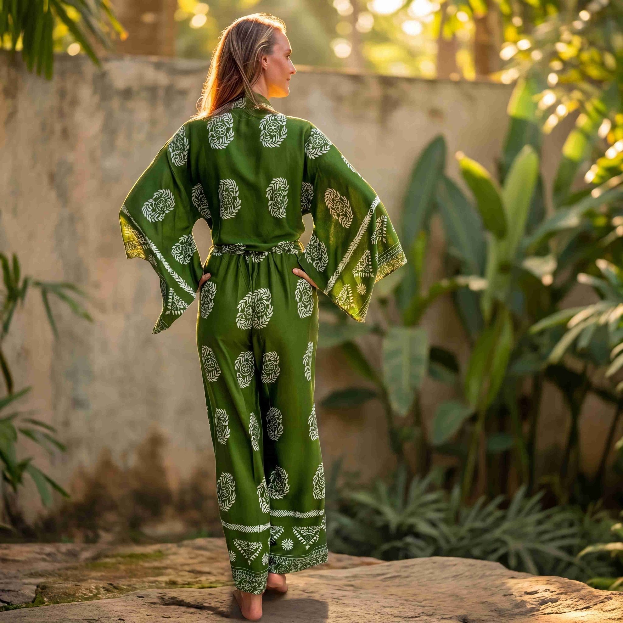 Giulia — Ensemble kimono court & pantalon fluide imprimé - Vert Écume - Amboria