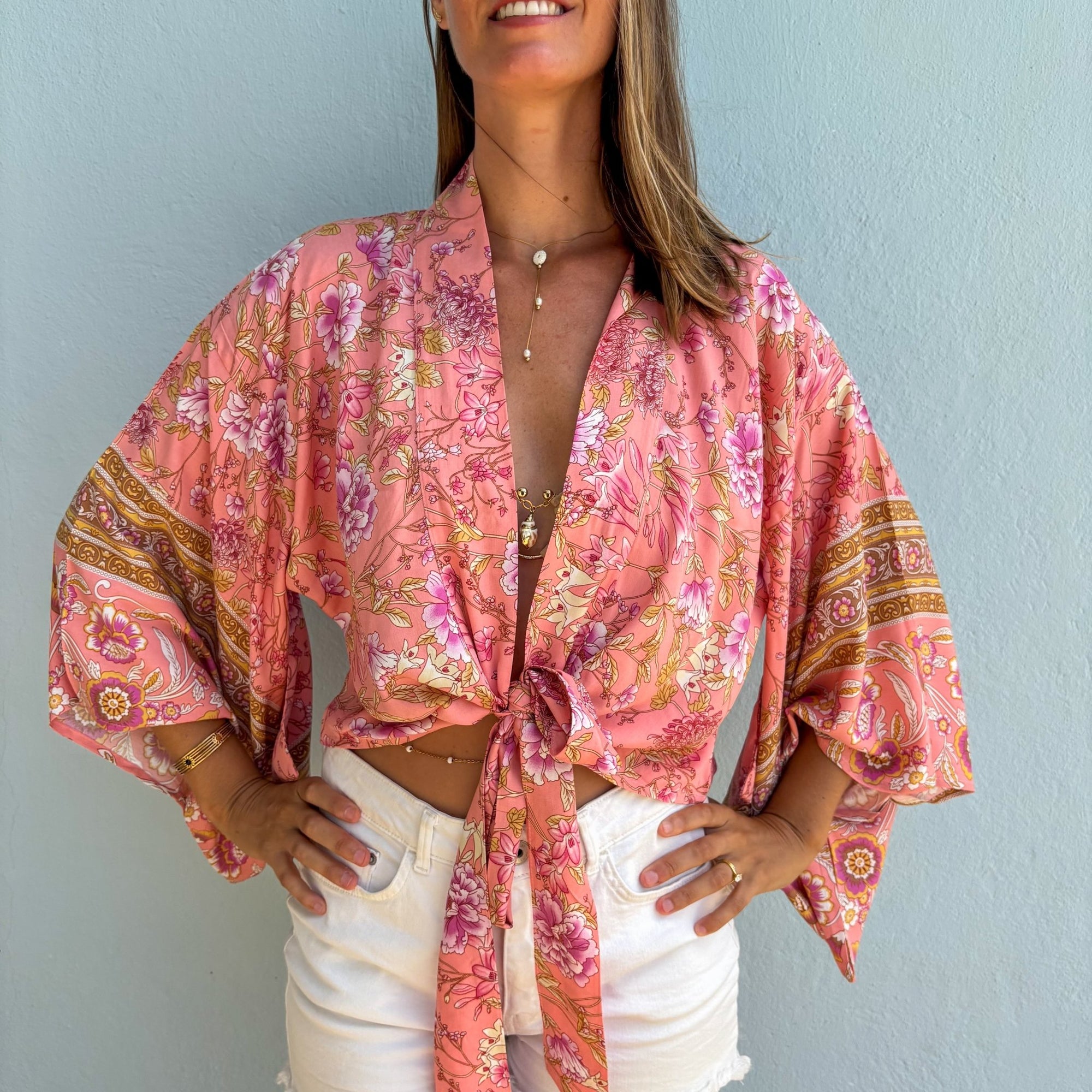 Giulia – Rose : Kimono court d’été, léger et élégant - Amboria
