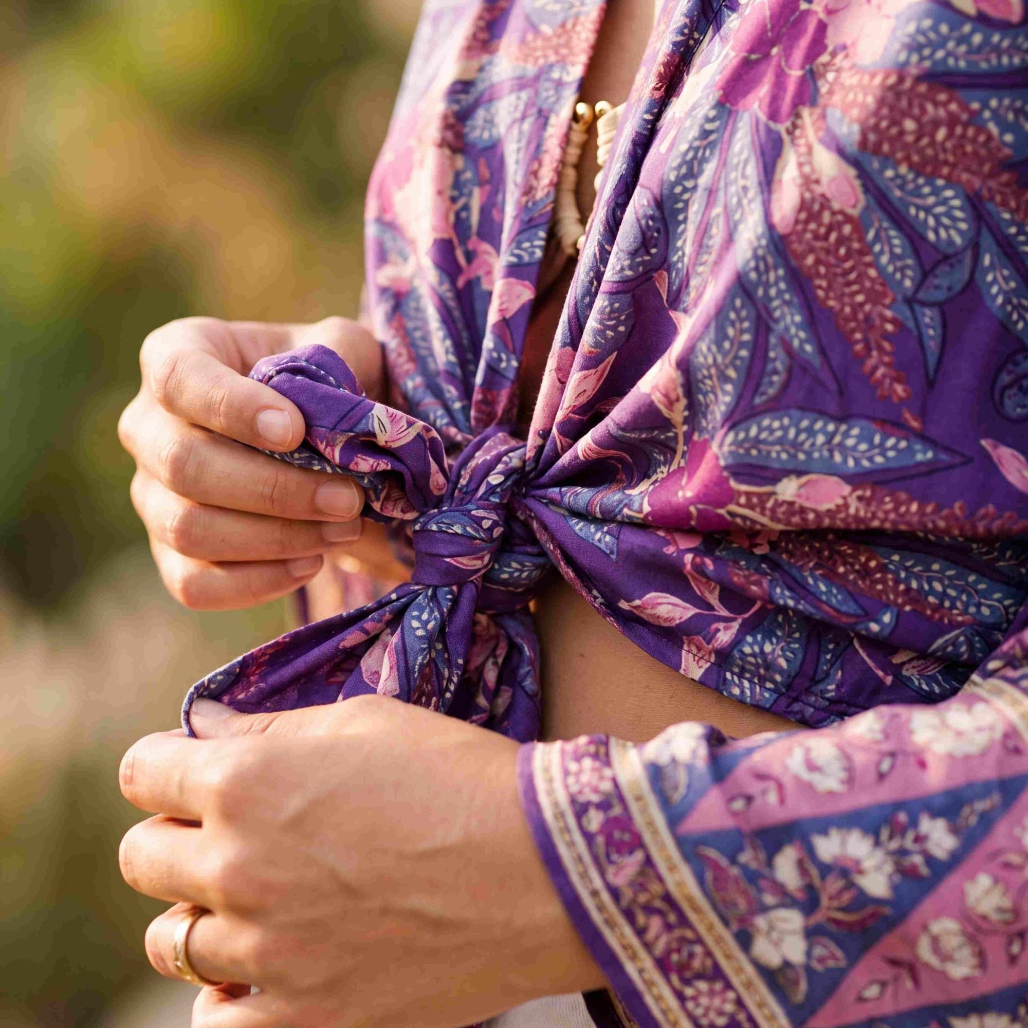 Giulia – Violet : Kimono court d’été, léger et élégant - Amboria
