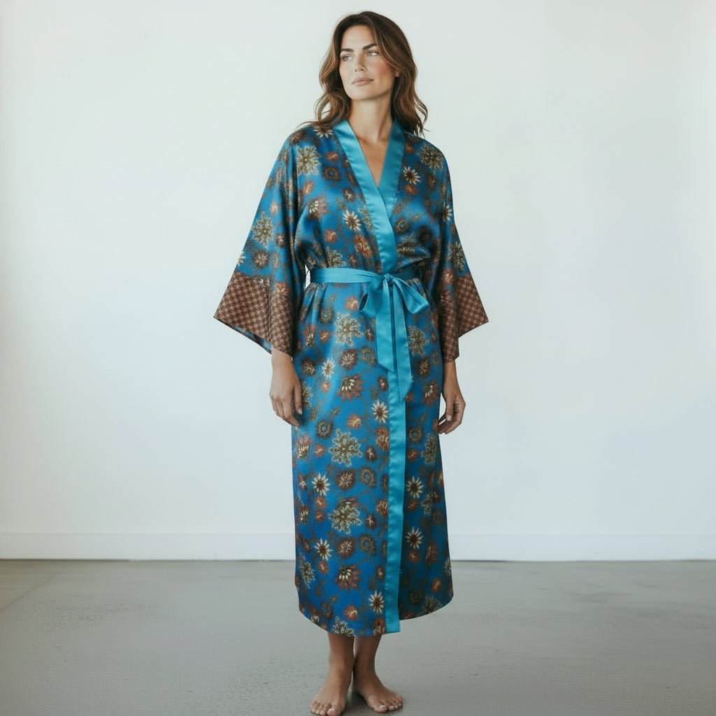 Uluwatu – Turquoise fleuri : Kimono long en soie - Amboria